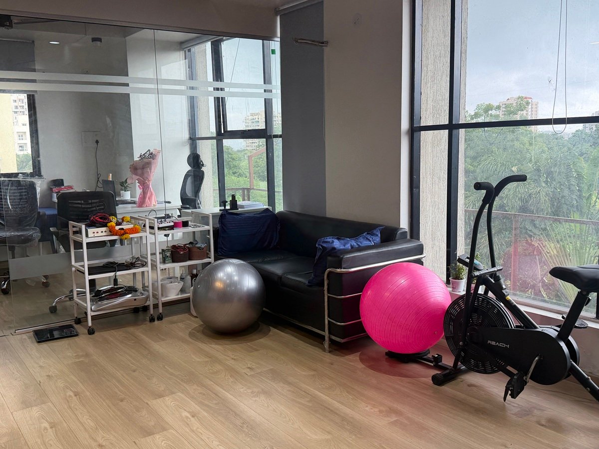 Exercise and rehabilitation studio